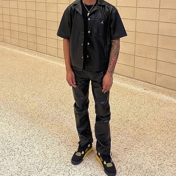 Men Black Faux Leather Short Sleeve top - Picture 5 of 6